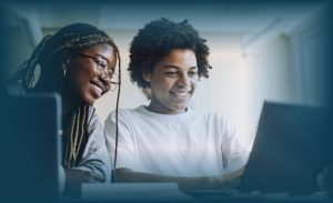 Transformasi pembelajaran perusahaan dengan e-learning dan microlearning di Era Digital